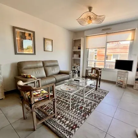 شقة With Loggia Overlooking The Canal Parking *